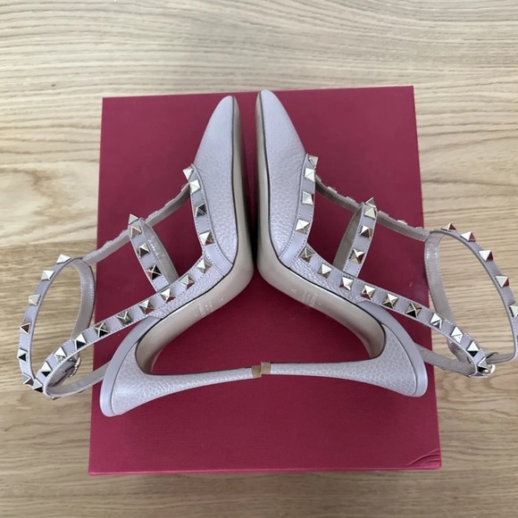 Valentino Garavani Rockstud Ankle Strap pump in leather | size: 37 (US 7) - Picture 10 of 14